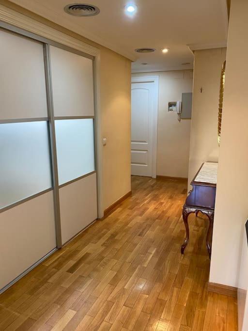 Lovely 2 Bedrooms Apartment Main Square Plasencia Ngoại thất bức ảnh