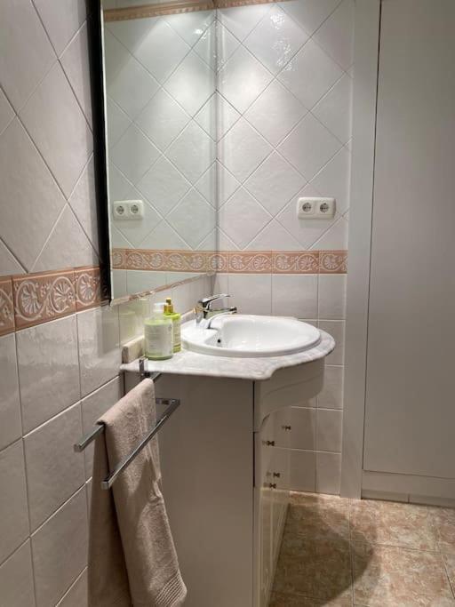 Lovely 2 Bedrooms Apartment Main Square Plasencia Ngoại thất bức ảnh