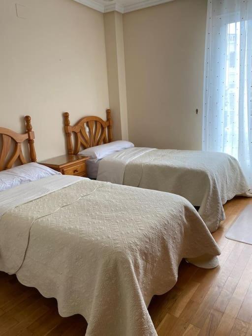 Lovely 2 Bedrooms Apartment Main Square Plasencia Ngoại thất bức ảnh
