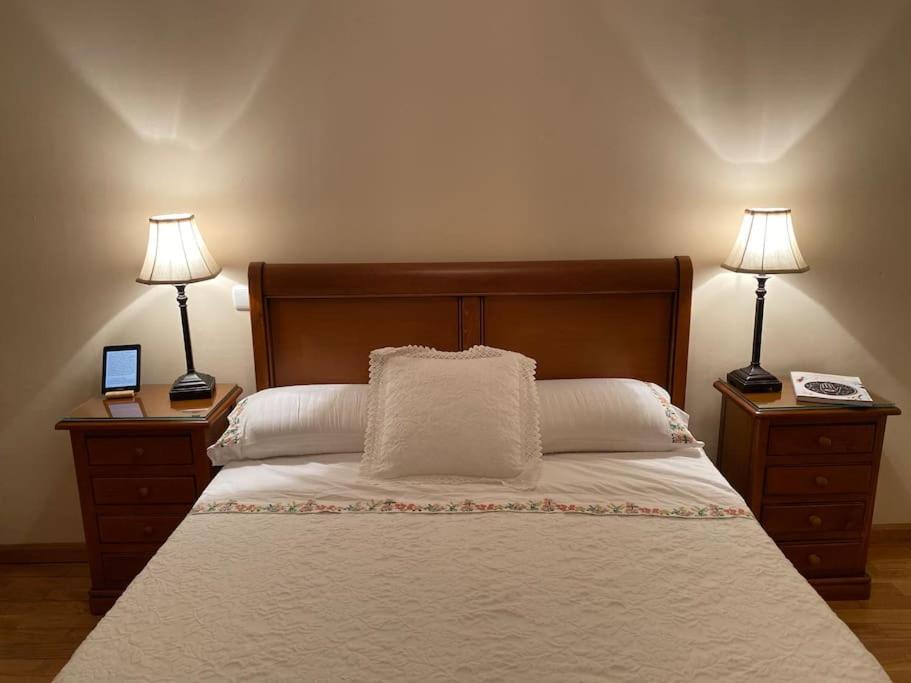 Lovely 2 Bedrooms Apartment Main Square Plasencia Ngoại thất bức ảnh
