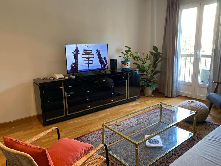 Lovely 2 Bedrooms Apartment Main Square Plasencia Ngoại thất bức ảnh