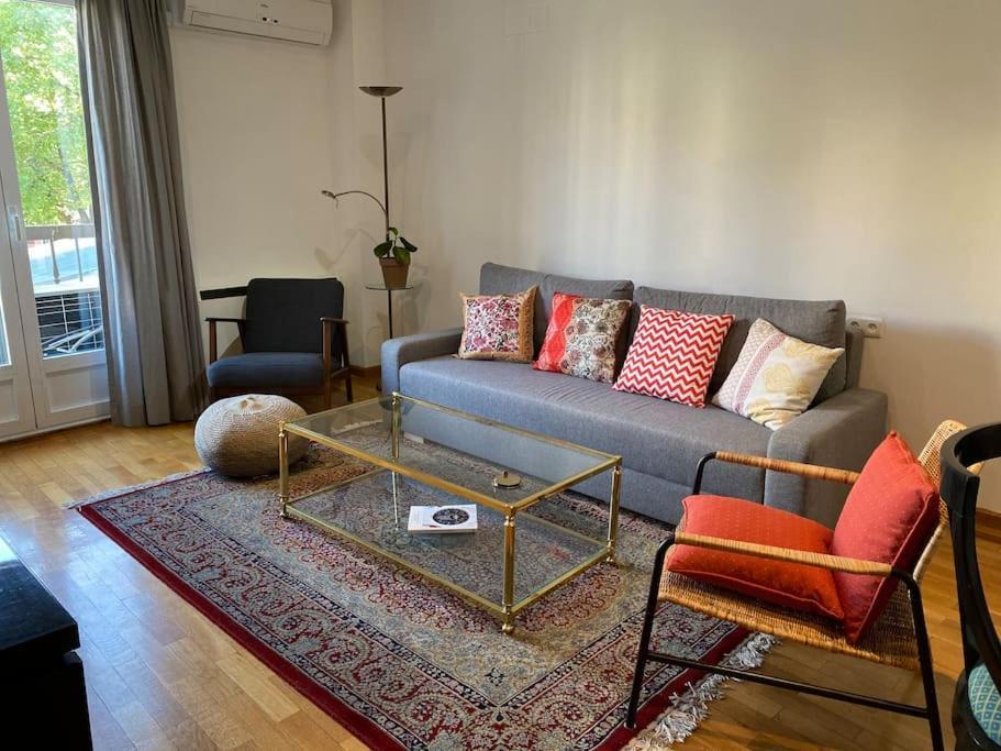 Lovely 2 Bedrooms Apartment Main Square Plasencia Ngoại thất bức ảnh